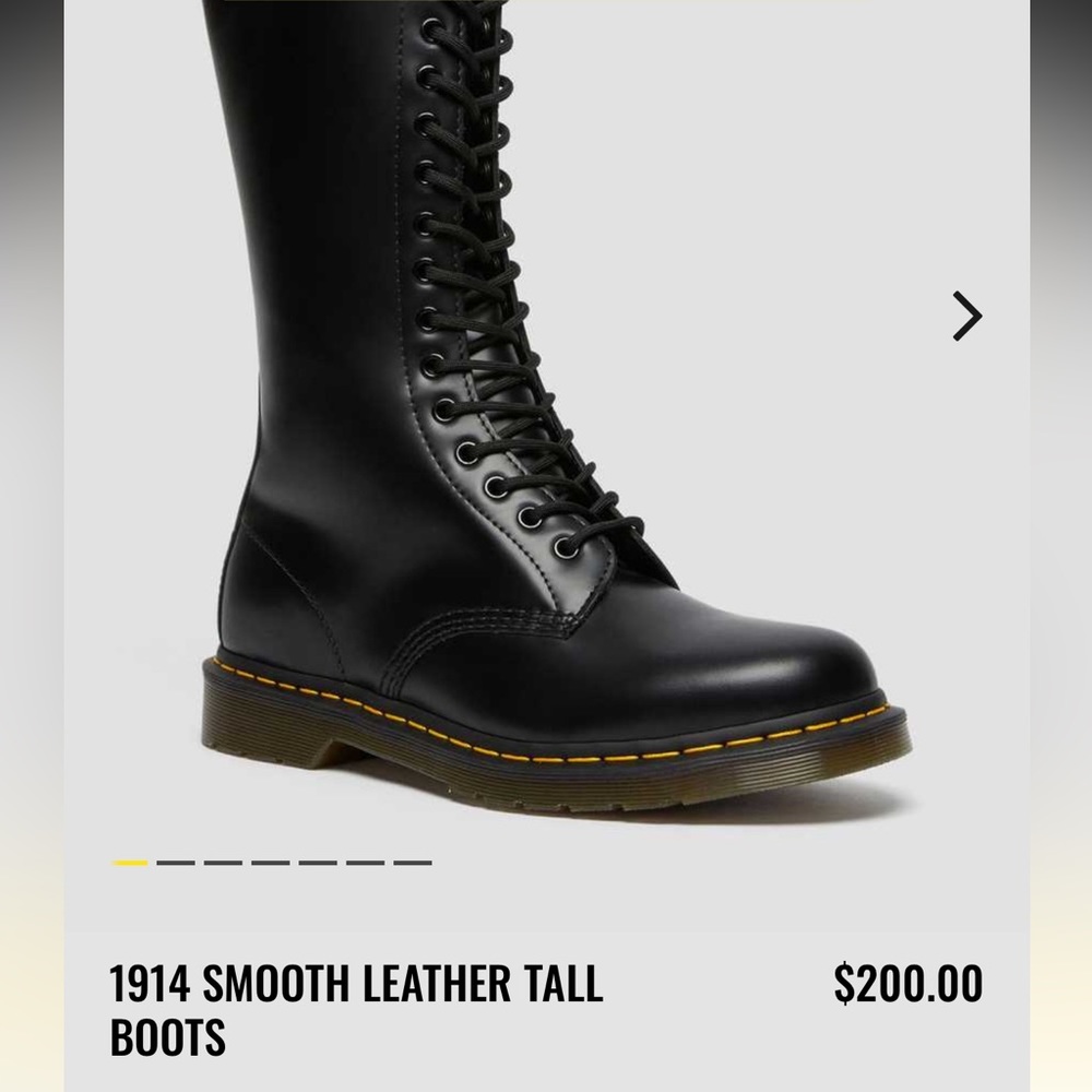 Dr. martens 1914 boots near perfect condition. Men size 8 womens size 9.5